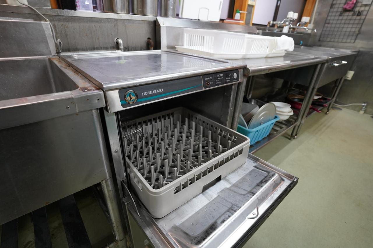 Hostel Murasaki Ryokan تاكاياما المظهر الخارجي الصورة