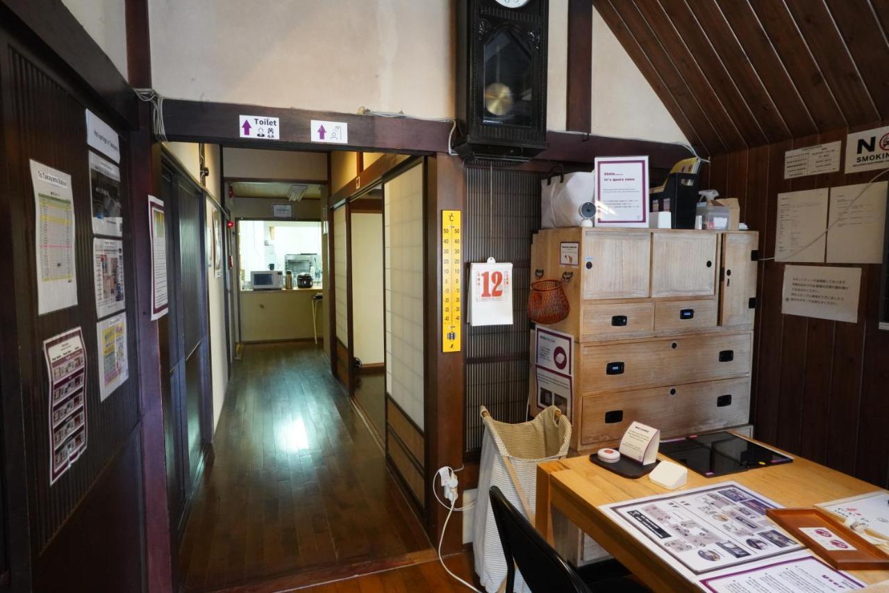 Hostel Murasaki Ryokan تاكاياما المظهر الخارجي الصورة