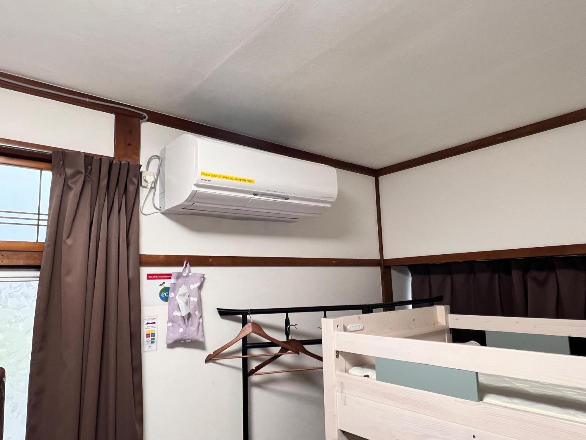 Hostel Murasaki Ryokan تاكاياما المظهر الخارجي الصورة