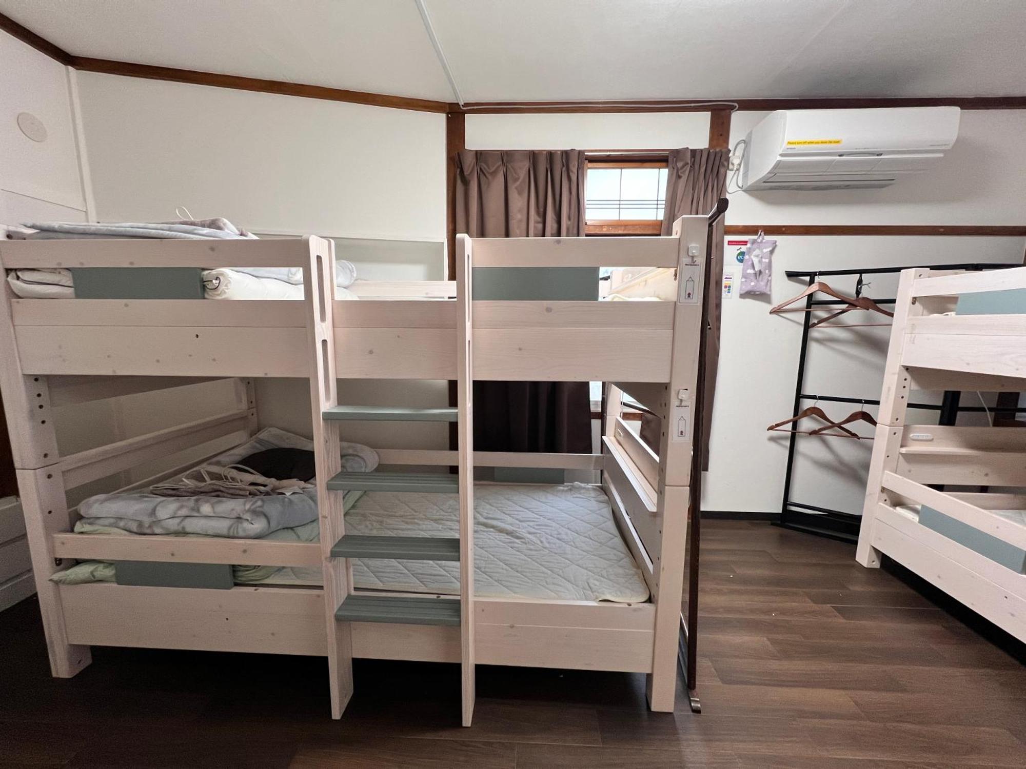 Hostel Murasaki Ryokan تاكاياما المظهر الخارجي الصورة