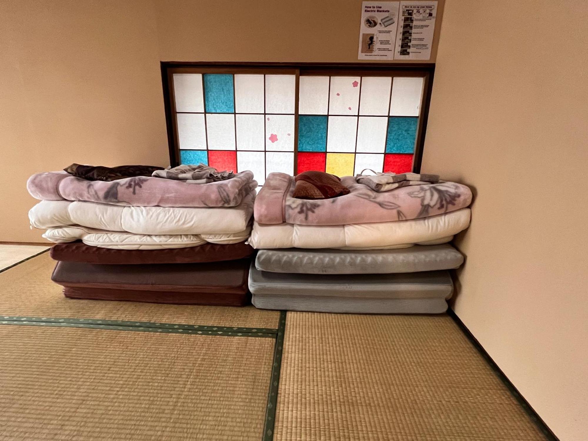 Hostel Murasaki Ryokan تاكاياما المظهر الخارجي الصورة