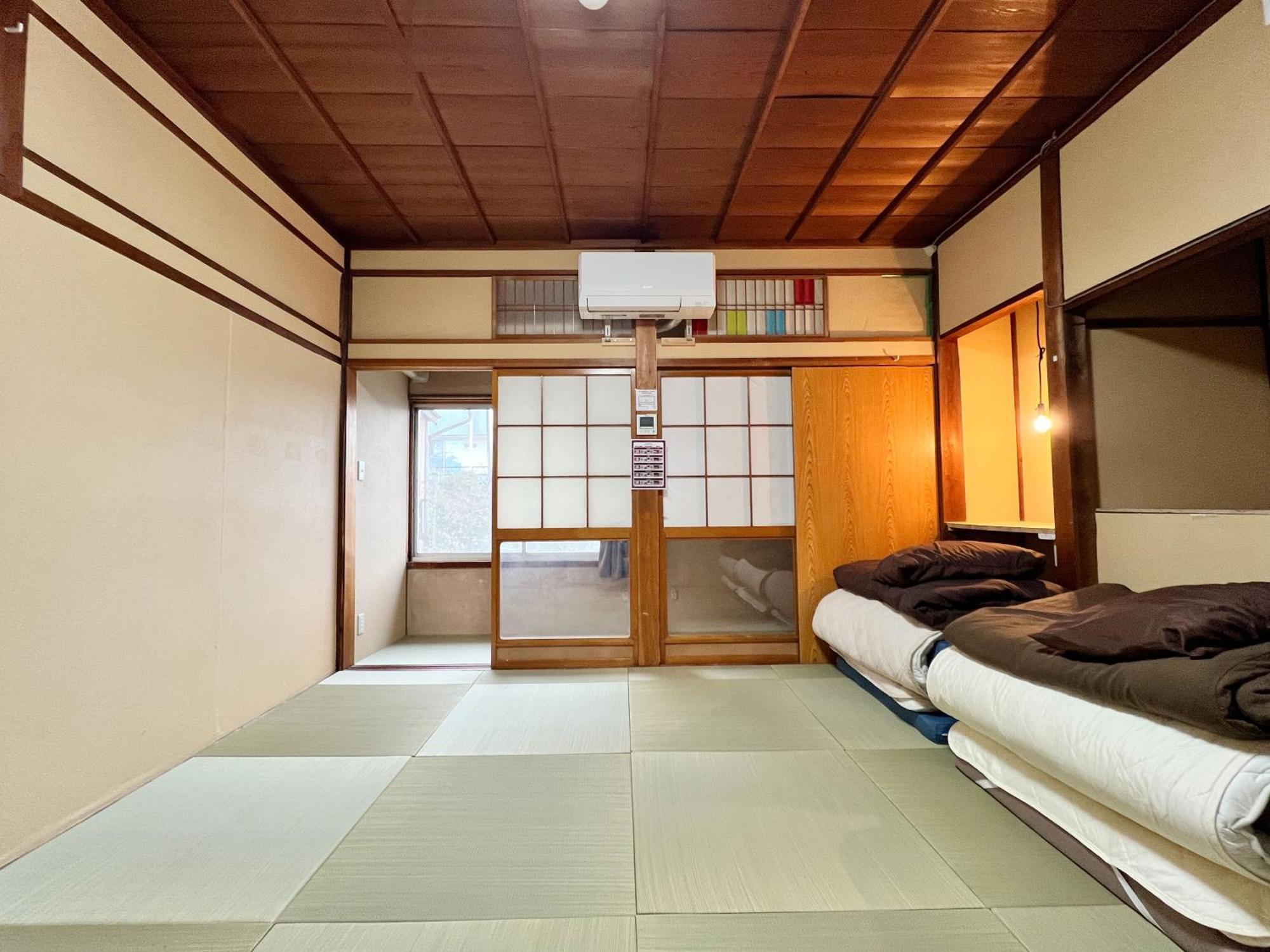 Hostel Murasaki Ryokan تاكاياما المظهر الخارجي الصورة