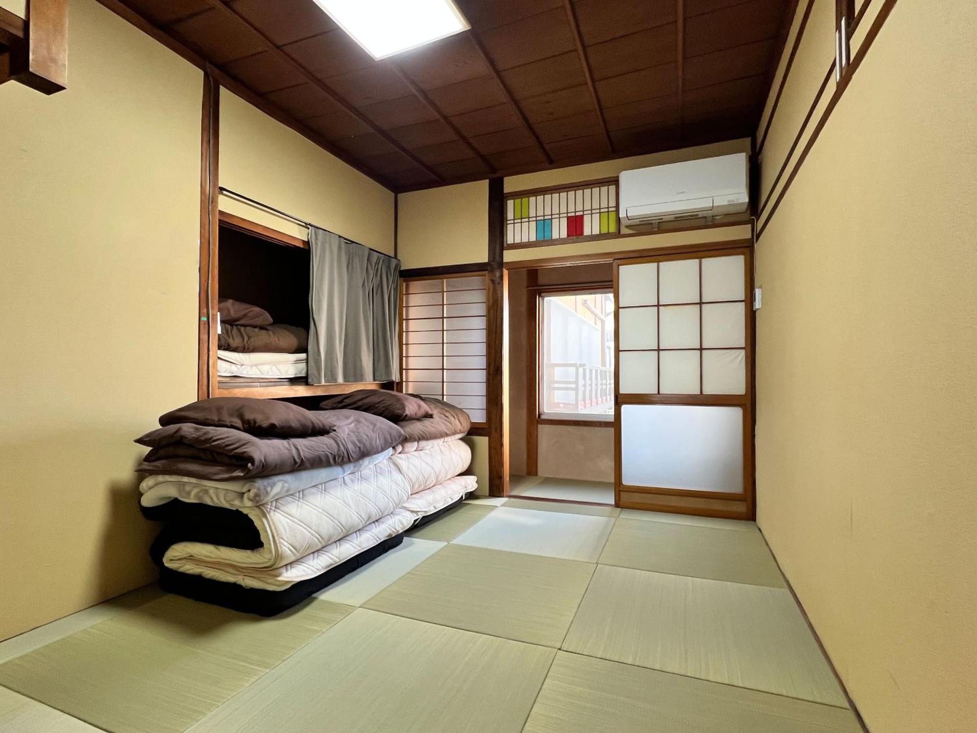 Hostel Murasaki Ryokan تاكاياما المظهر الخارجي الصورة
